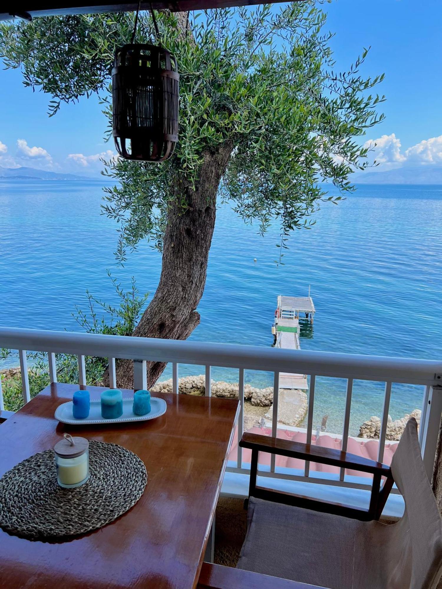 Kohyli Beachfront House Agia Pelagia Chlomou Exterior photo
